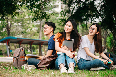 上海自学考试英语二成绩查询技巧